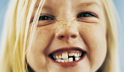 gyerektea mosolygo gyerek